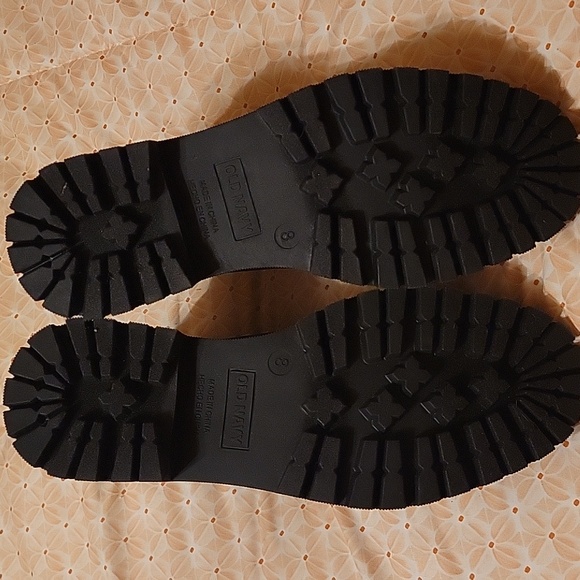 Old Navy Ankle Hiking Boots - Picture 4 of 4